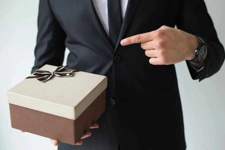 tặng quà sinh nhật cho nam 30 tuổi