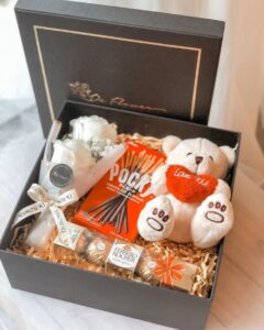 Quà tặng kỷ niệm ngày cưới