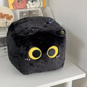 Gấu mèo ôm