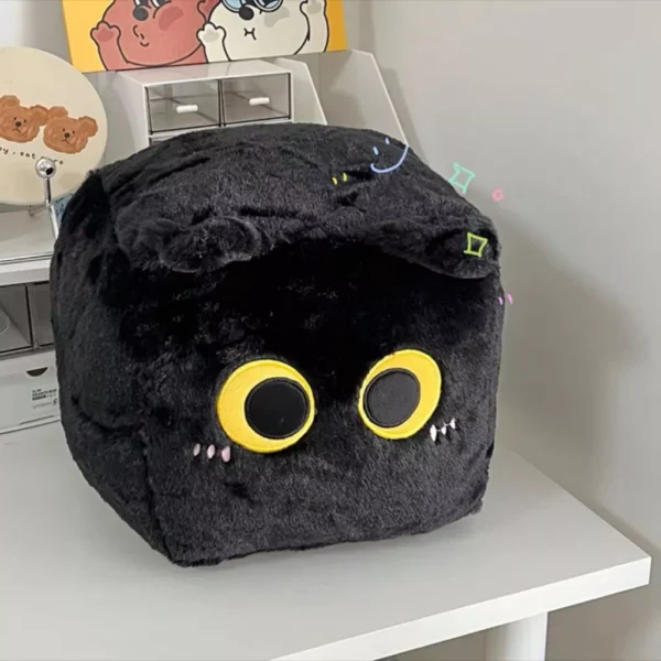 Gấu mèo ôm