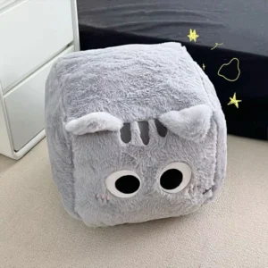 Gấu mèo ôm